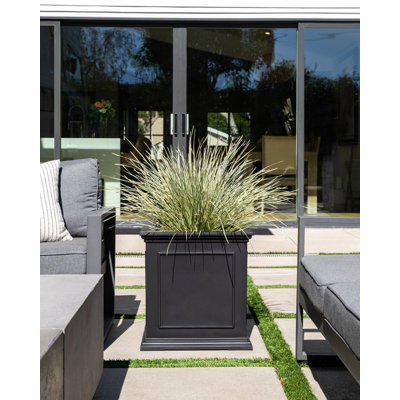 Abram Planter Box