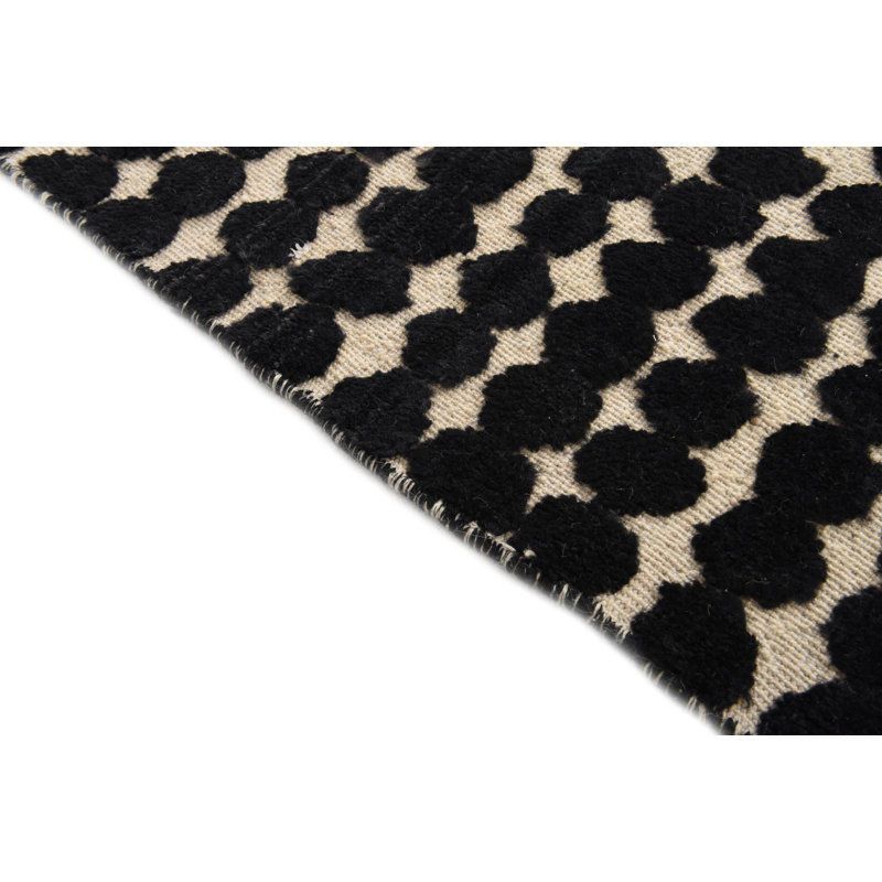 Tapis noir Noles