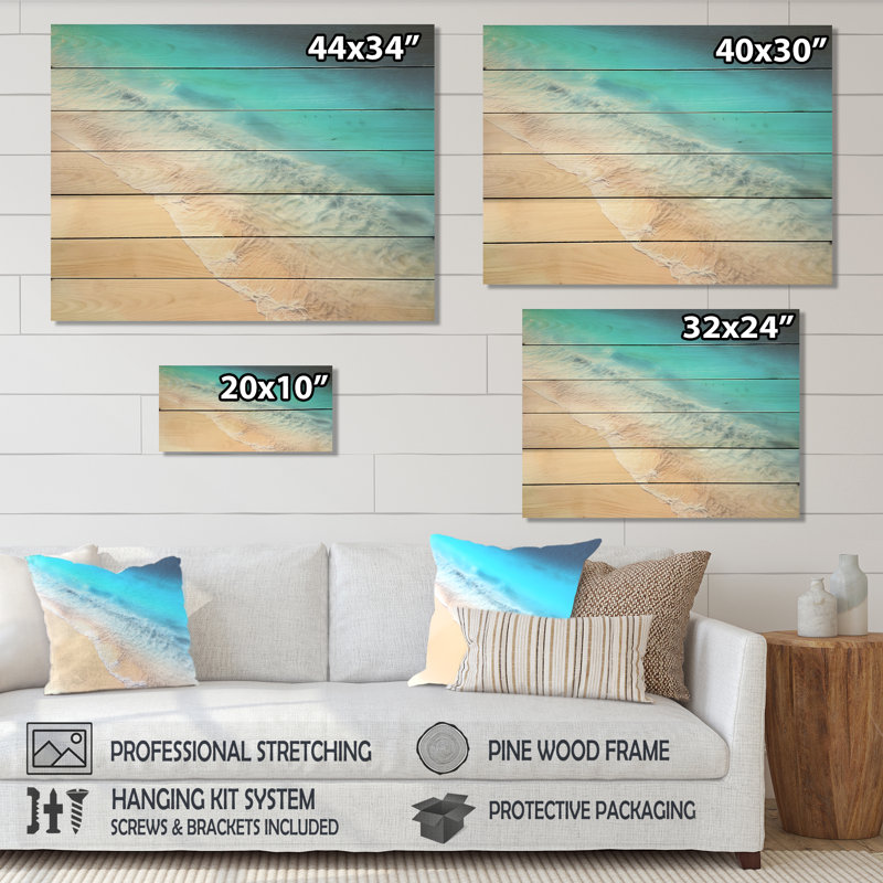 Tropical Beach, vue aérienne des vagues IV - plage et océan sur bois, H 34 po x l 44 po