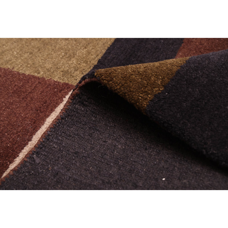 Tapis brun Opulence 4 pi 1 po x 5 pi 11 po