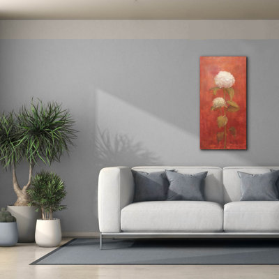 «White Hydrangea On Red» par Danhui Nai, art mural sur toile
