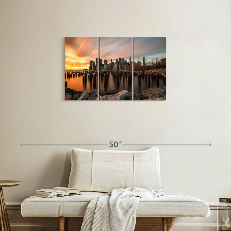 Sebbie NYC Horizon, 20" H x 33" W