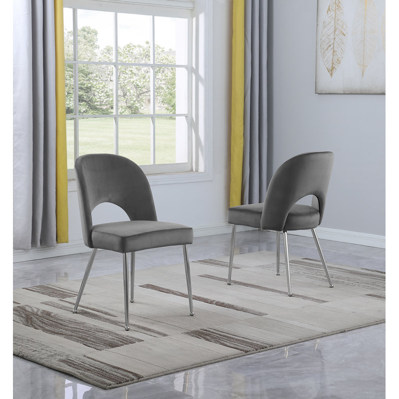 Chaise d'appoint rembourrée en velours Ivylynn, Gris foncé