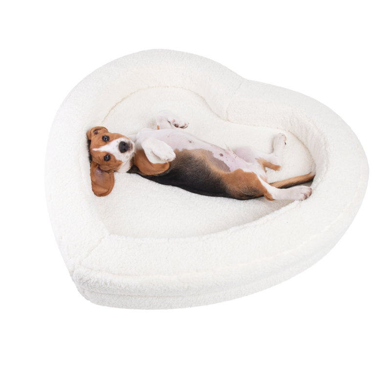 Lit pour chien en forme de cœur 27 po Tucker Murphy Pet ™ - gris, Moyen (l 36 po x P 36 po x H 3 po), Ivoire
