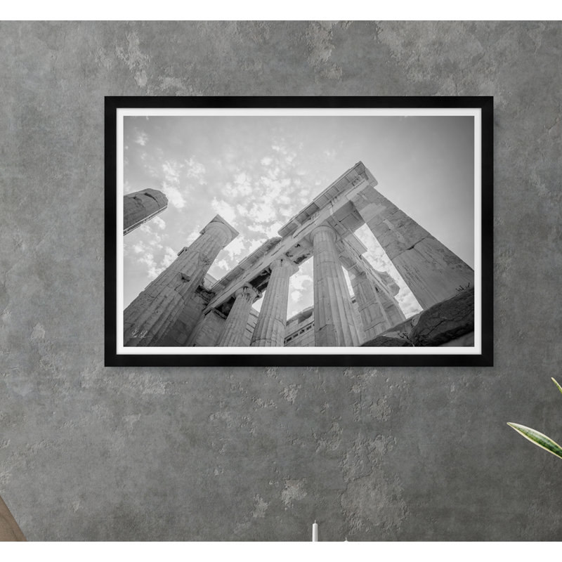 Doric Gateway in Black & White par Tim Klein - Photographie avec cadre
