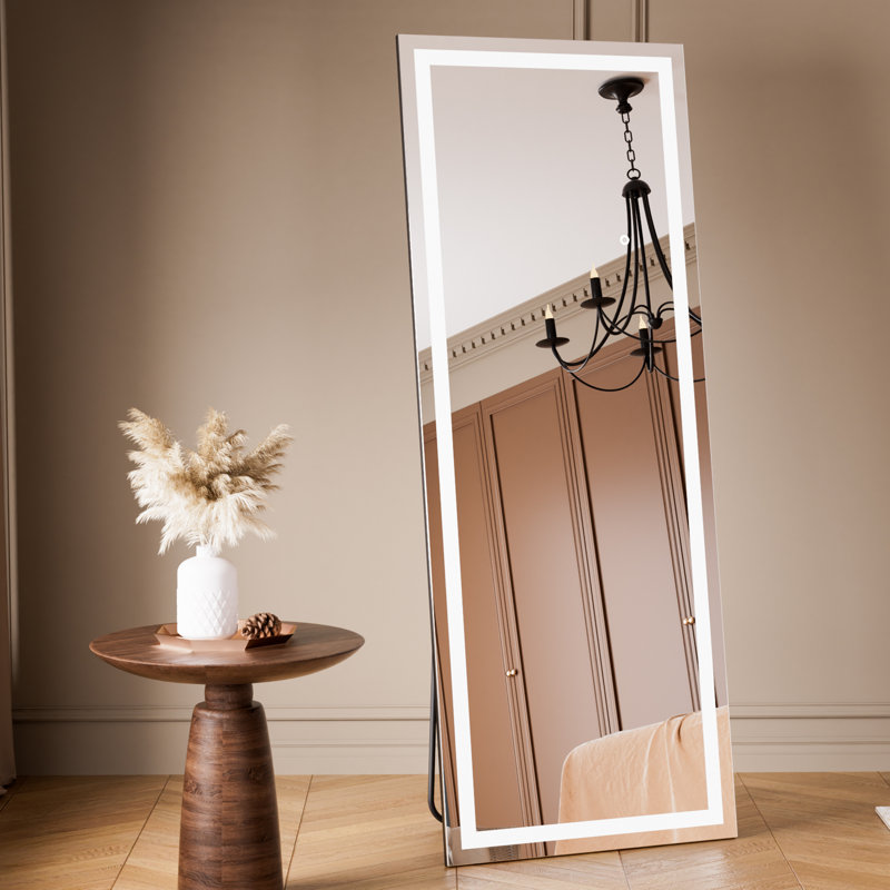 Miroir pleine grandeur à DEL à intensité variable, 67 po x 24 po