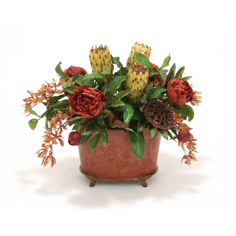 Pot à fleurs traditionnel en forme d'épice dans un pot ovale en bois peint à la main