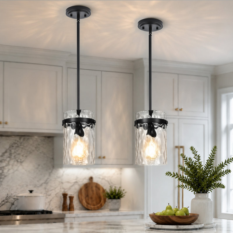 Luminaire suspendu pour grand îlot de cuisine à 1 lumière avec abat-jour en verre martelé transparent Levona (ensemble de 2)