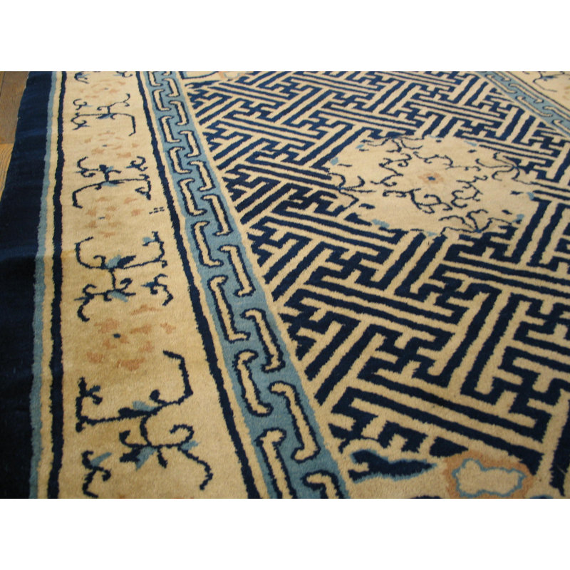 Tapis antique ivoire à médaillon chinois antique des années 1900