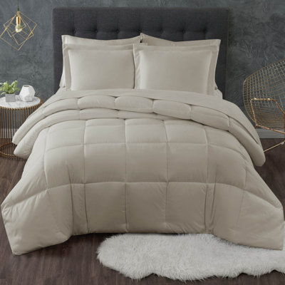 Truly Calm Antimicrobial Box Stitch Comforter