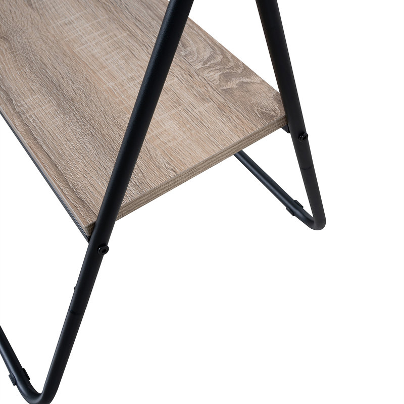 Vêtements et supports à vêtements