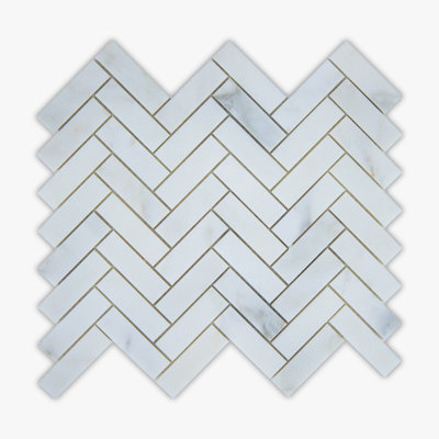 Carreau de mosaïque en marbre à chevrons 12 po x 11 po Calacatta