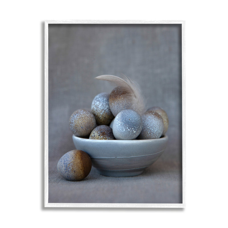 Confiserie à œufs de ferme ornée, H 16 po x l 16 po x P 1,5 po, Giclée encadrée blanc bord de mer