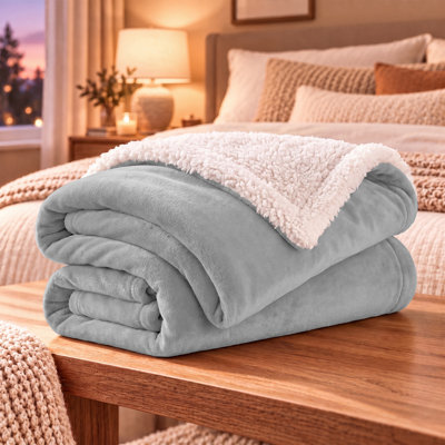Reversible Sherpa Fleece Blanket With Soft Microplush Flannel, All-Season Throw For Bed & Sofa