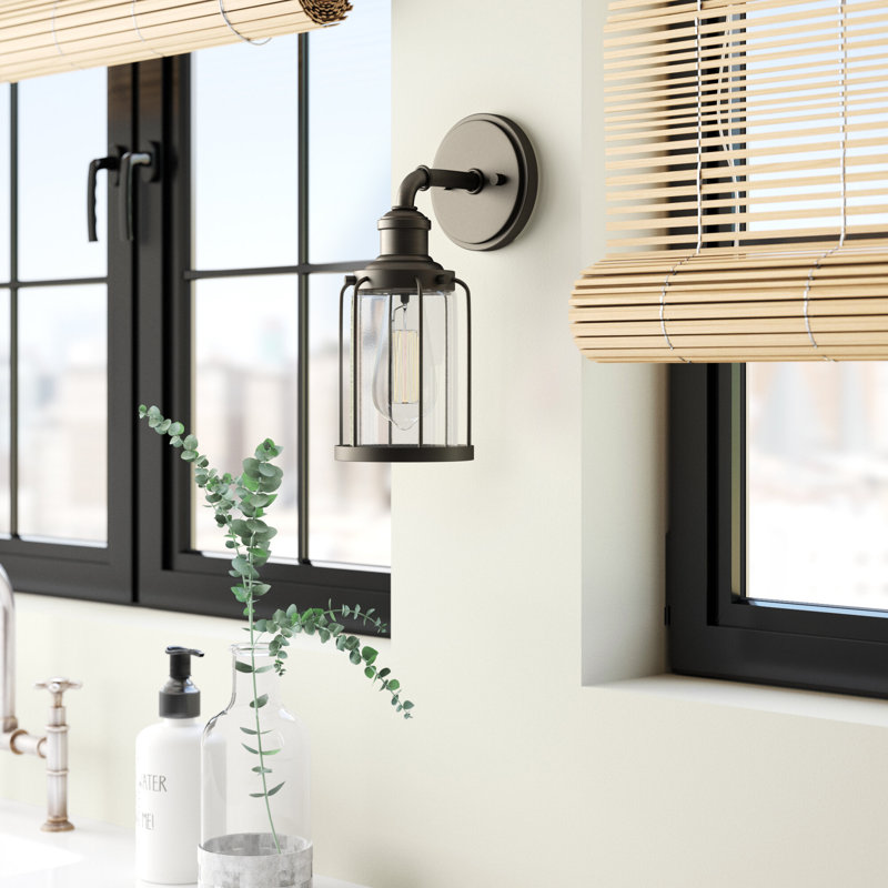 Vandewa Armed Sconce