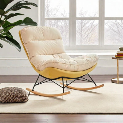 Chaise berçante moderne et confortable
