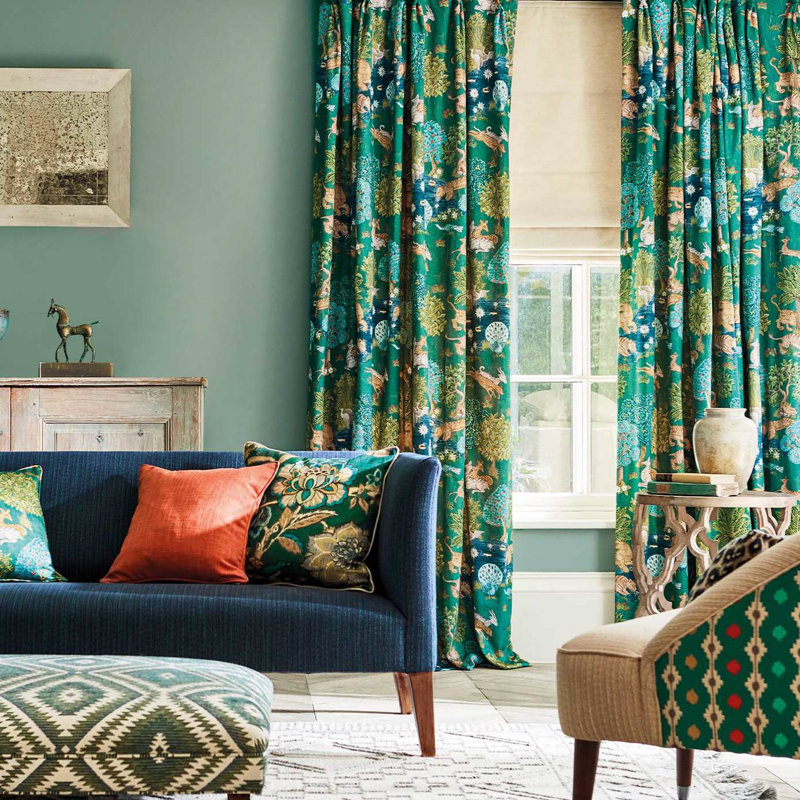 Pamir Garden Fabric, Cream/Indigo