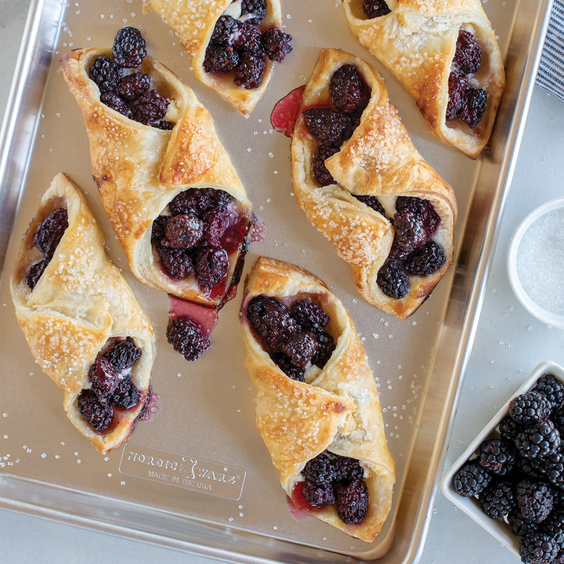 Nordic Ware Non-Stick Aluminum Jelly Roll Pan