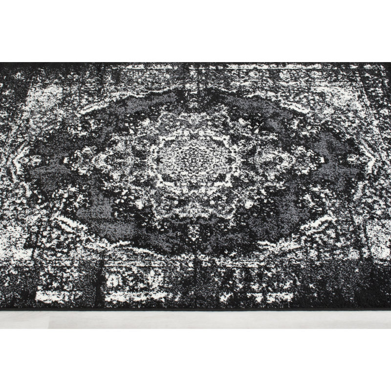 Halie Oriental Indoor Rug, Rectangle 8' x 10'