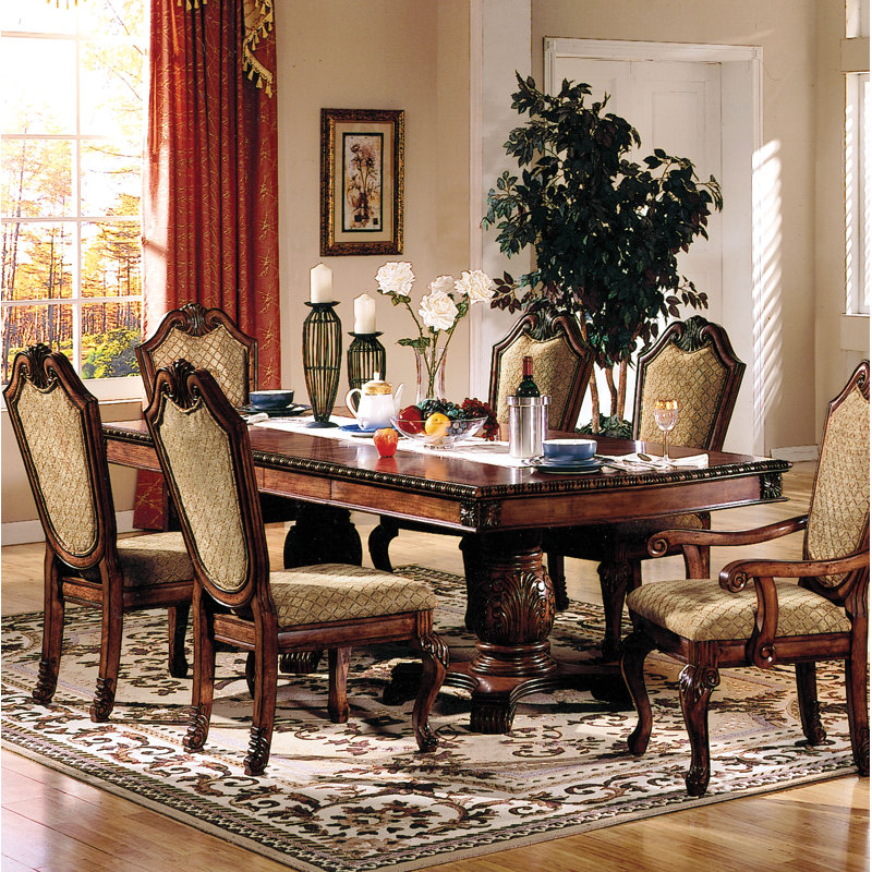 Liam Extendable Dining Table, Cherry