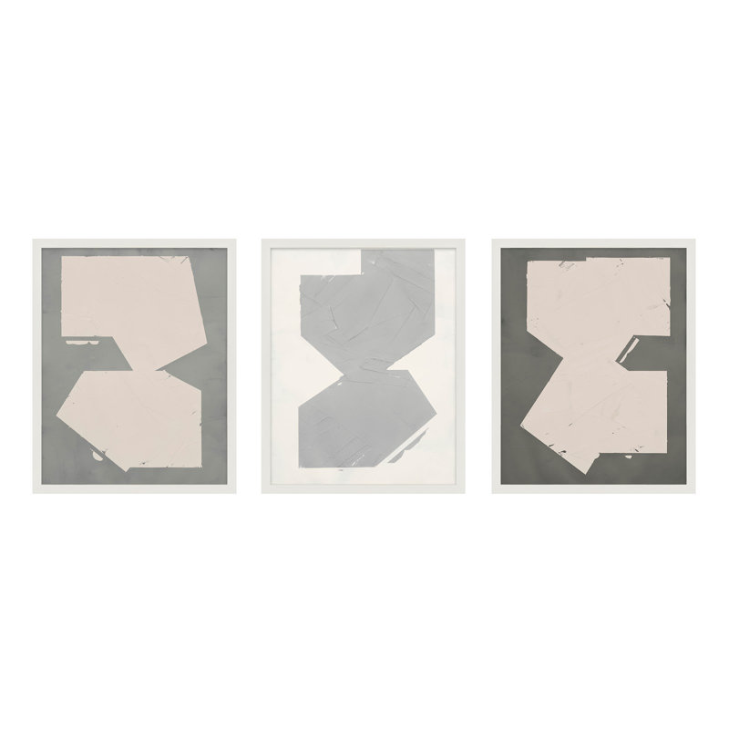 «Equipoise in Greige I-III» par Ivo Stoyanov - Ensemble de 3 cadres de peinture, H 50 po x l 45 po x P 1,25 po, Blanc