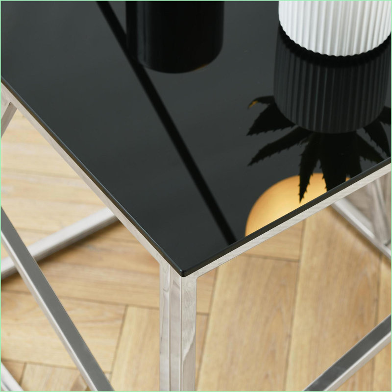 Table basse de salon avec plateau en verre noir et acier inoxydable chromé poli, facile à nettoyer