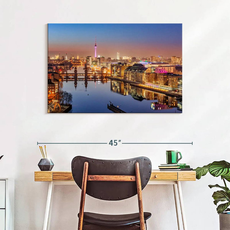 Sireci Mediaspree In Berlin, 26'' H x 39'' W