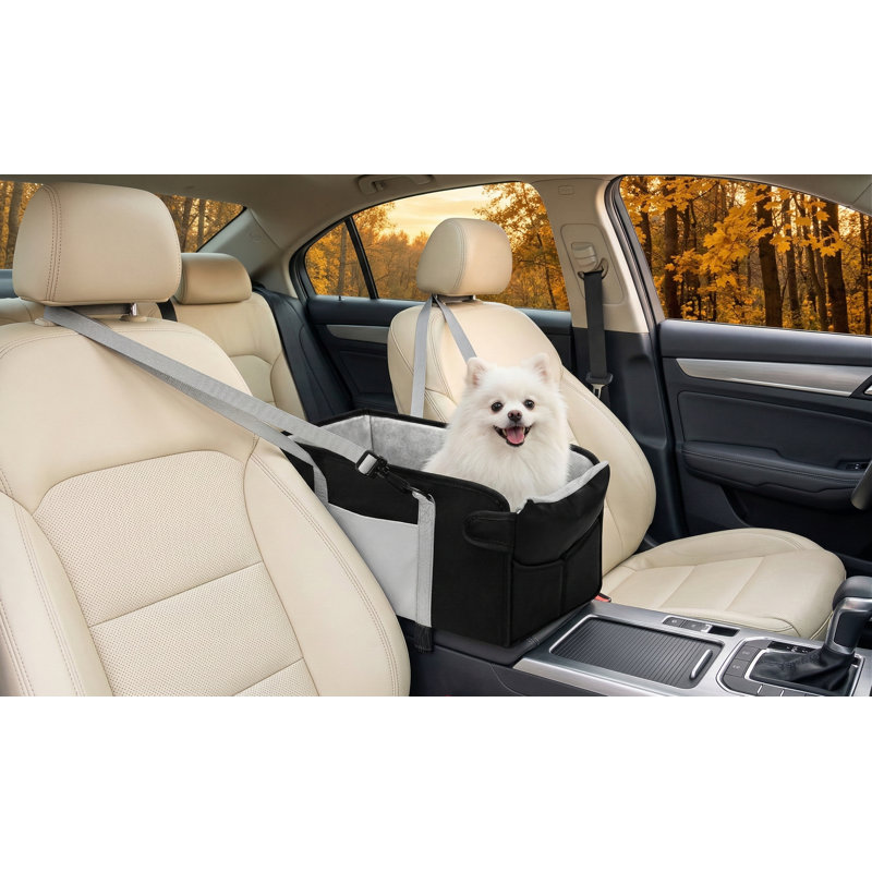 Siège d'appoint portatif pour petits chiens; comprend une laisse de sécurité, des sangles de fixation réglables, un coussin lavable et une poche de rangement intégrée; console centrale idéale pour les voyages; Finition noire.
