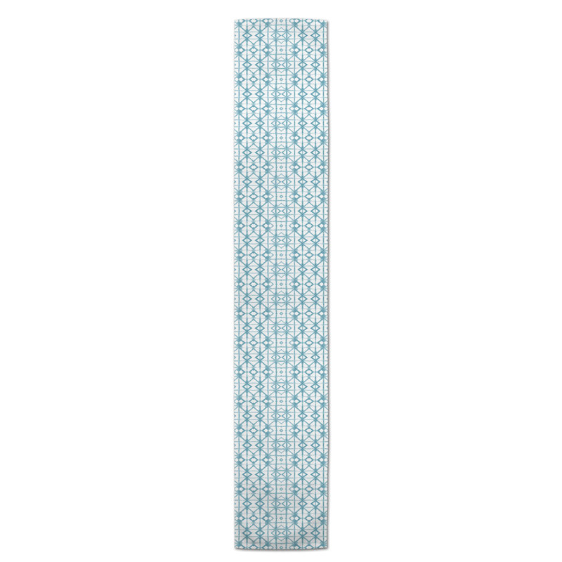 Chemin de table Lynda, 72 po x 16 po, Bleu ciel, Mablethorpe Shibori
