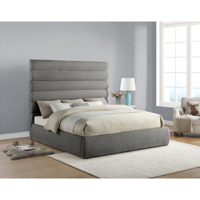 Elessio Chenille Fabric Bed