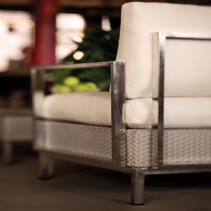 Elements Outdoor Lounge Chair, White, Cottage Pepper