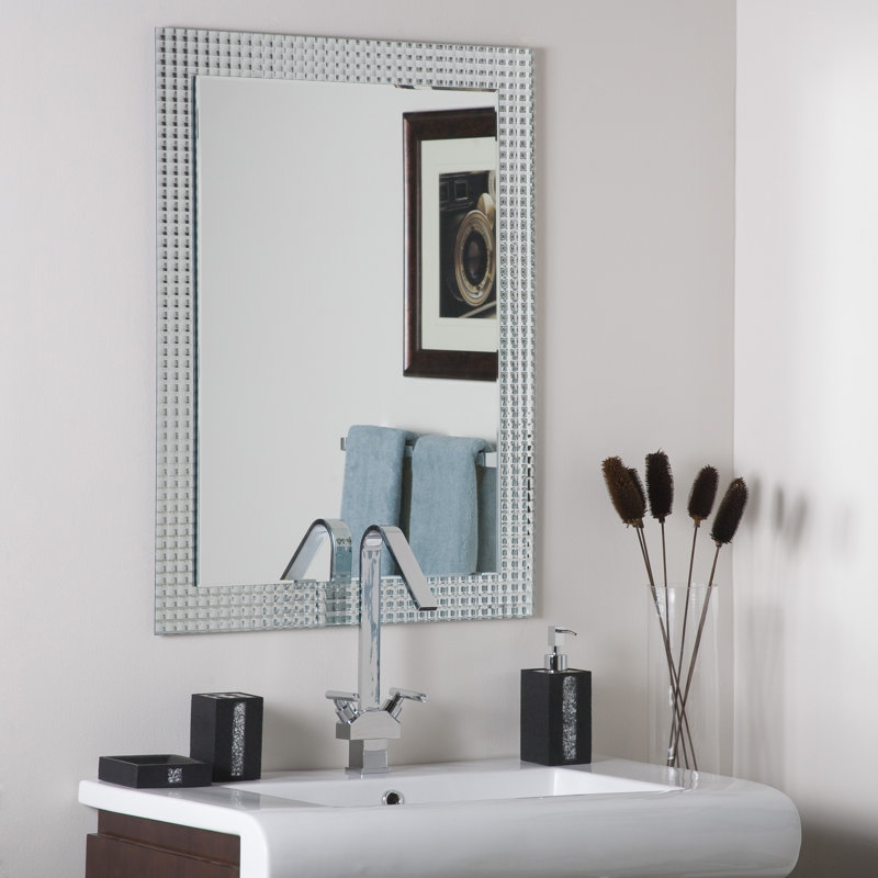 Miroir mural cadre en métal glam