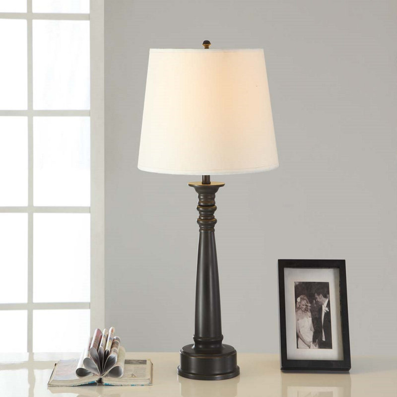 Quance Metal Table Lamp