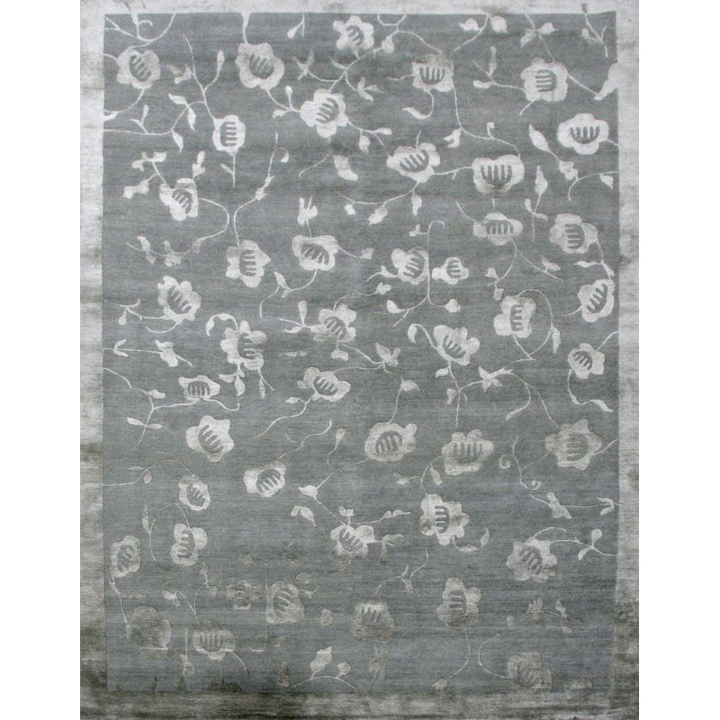 Solandra Floral Area Rug in Gray, Rectangle 5'9" x 8'7"