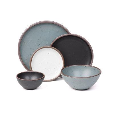 Potter's Dinner Set