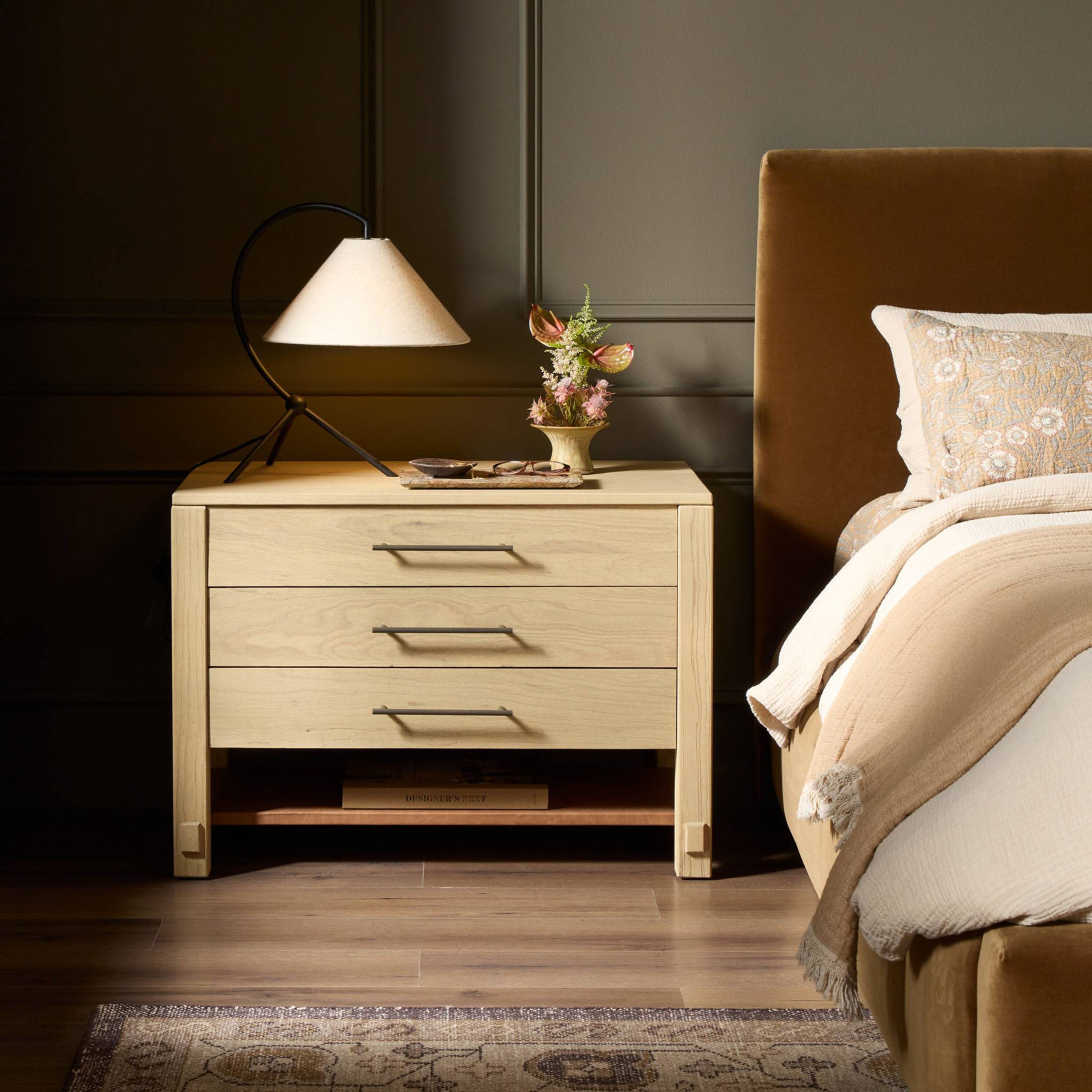 Nelsie Large Nightstand