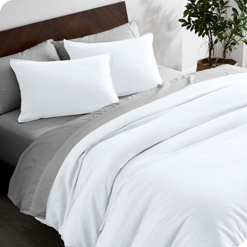Luxurious White Linen Queen Duvet Cover Set with Shams