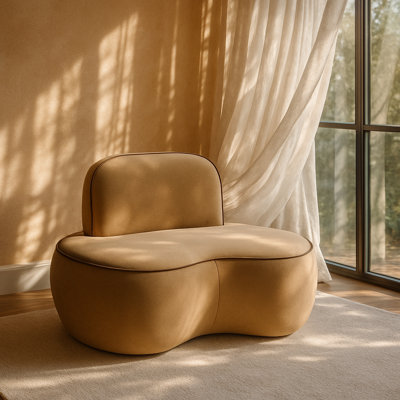 Chaise rembourrée en velours Swerve