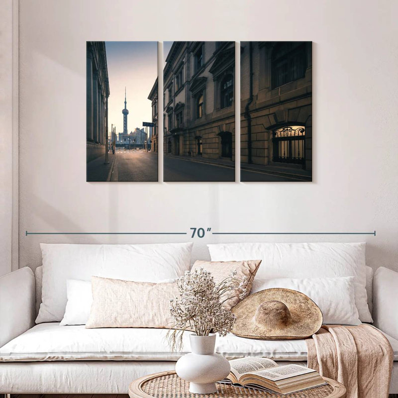 Shanghai Street, 28" H x 45" W