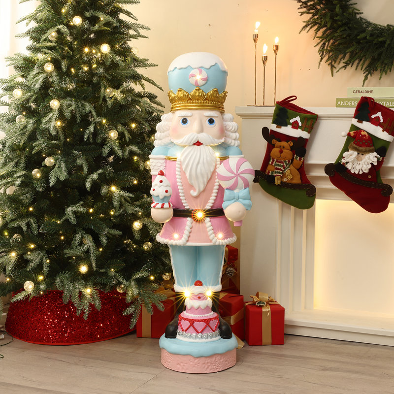 Soldat rose casse-noisette 4 pi avec gâteau, décoration des Fêtes à piles, H 48,43 po x l 15,94 po x P 15,75 po