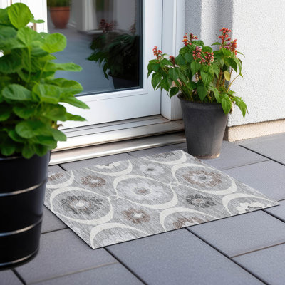  Malchow Area Rug