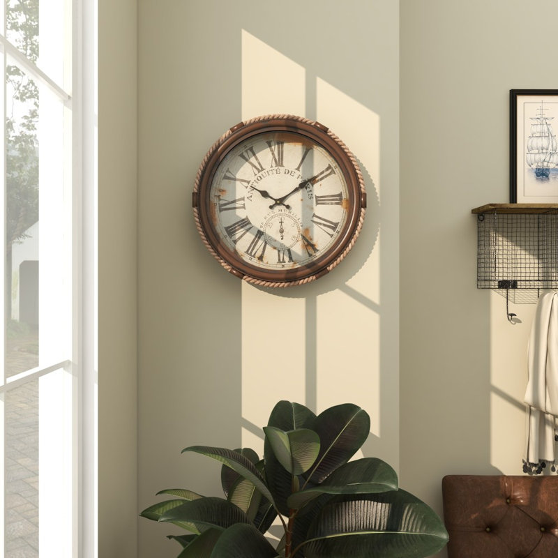 Horloge murale décorative en métal Ethoridge avec cadre en corde et cadran crème vieilli, Petit, Brun / noir