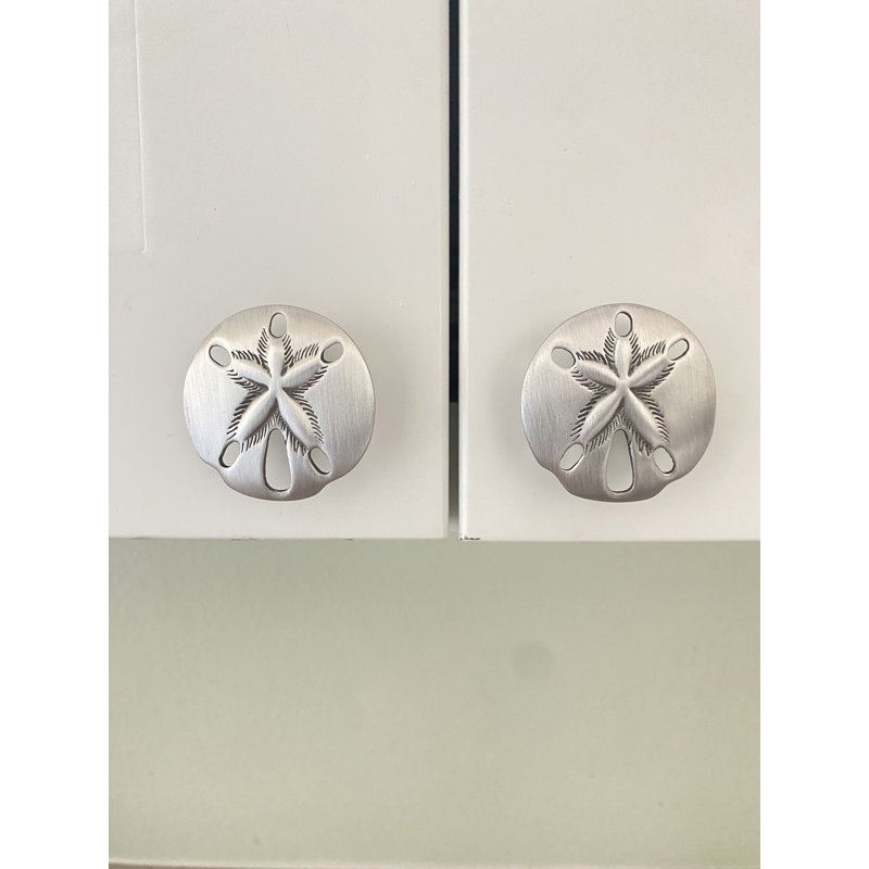 1 1/2" Sand Dollar Small Knob, Brushed Nickel, 2.5" L x 2.5" W, 1