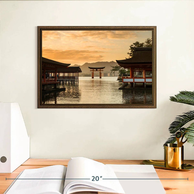 Célèbre sanctuaire Itsukushima, 13 po x 9 po, Cadre flottant en noyer