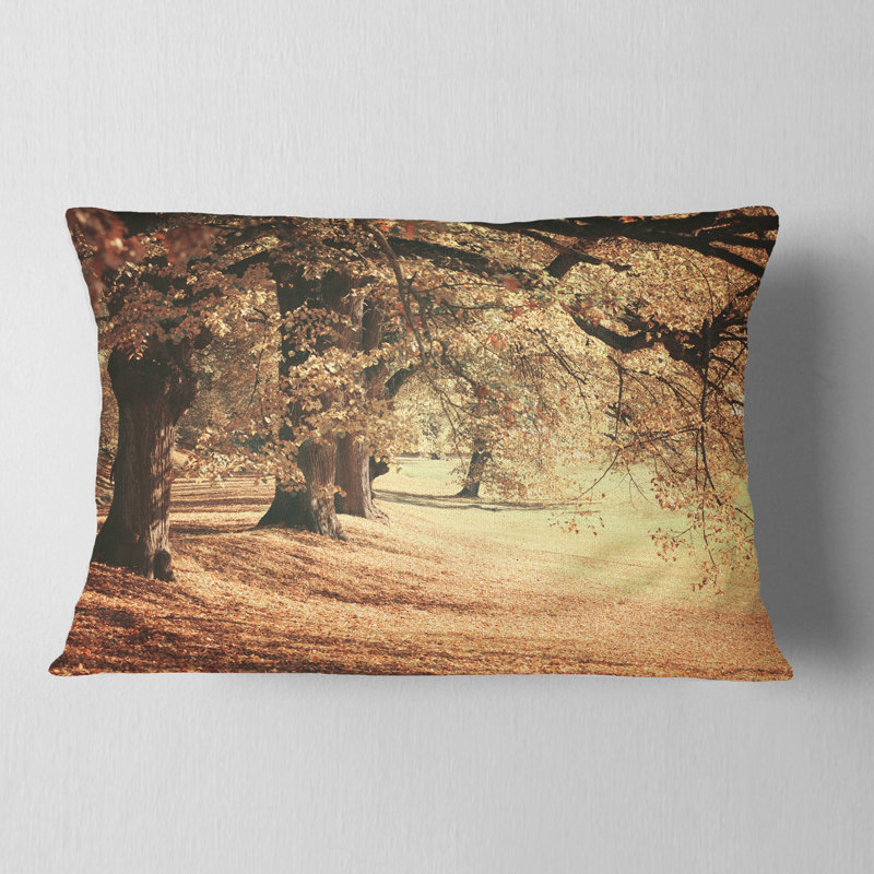Coussin lombaire en imagerie de rêve de forêt d’automne