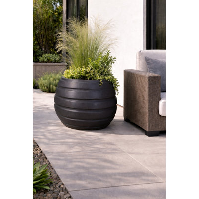 25 in. Metropole Planter - Charcoal