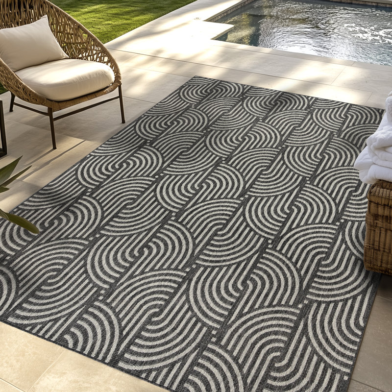 Savara Chryssi Black Ivory Cream Modern Circles Indoor/ Outdoor Polypropylene Flatweave Area Rug, Rectangle 6'6" x 9'6"