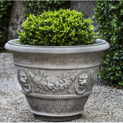 Pot à fleurs en pierre Rosecliff