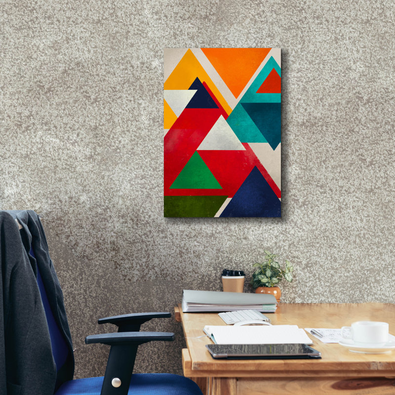 «Colorful Triangles» par Svetlana Aleynikova, art mural sur toile, H 26 po x l 18 po