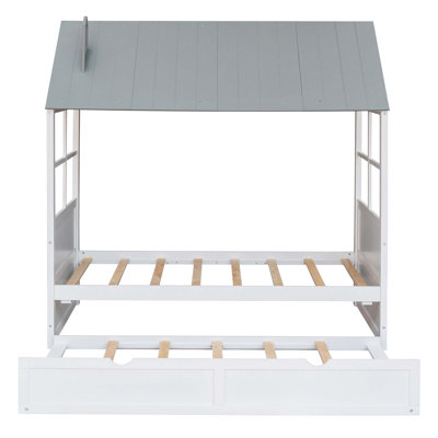 Vanwagenen Canopy Bed
